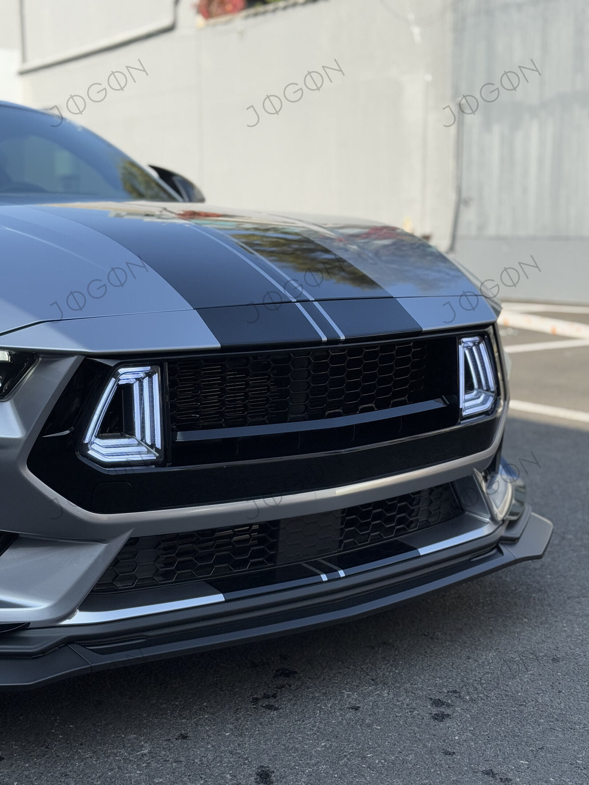 Upper Grille with Light Front Bumper for Ford Mustang S650 GFD030