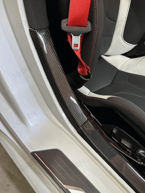 Inner Rear Upper Door Sill Panel Cover Dry Carbon Fiber for Corvette C8 D1WT0105