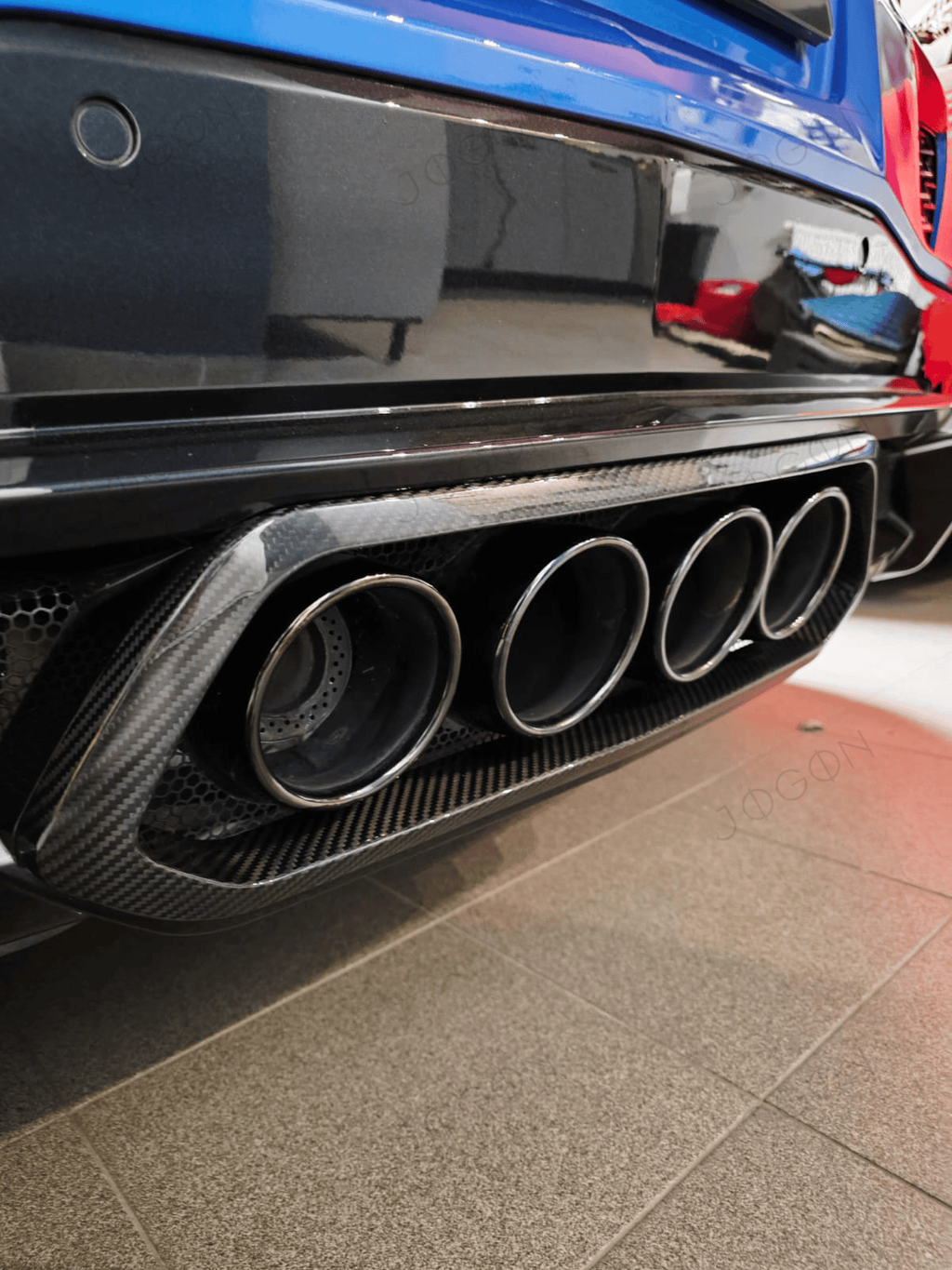 Rear Exhaust Surround Frame Dry Carbon Fiber for Corvette C8 Z06 D1WT0115
