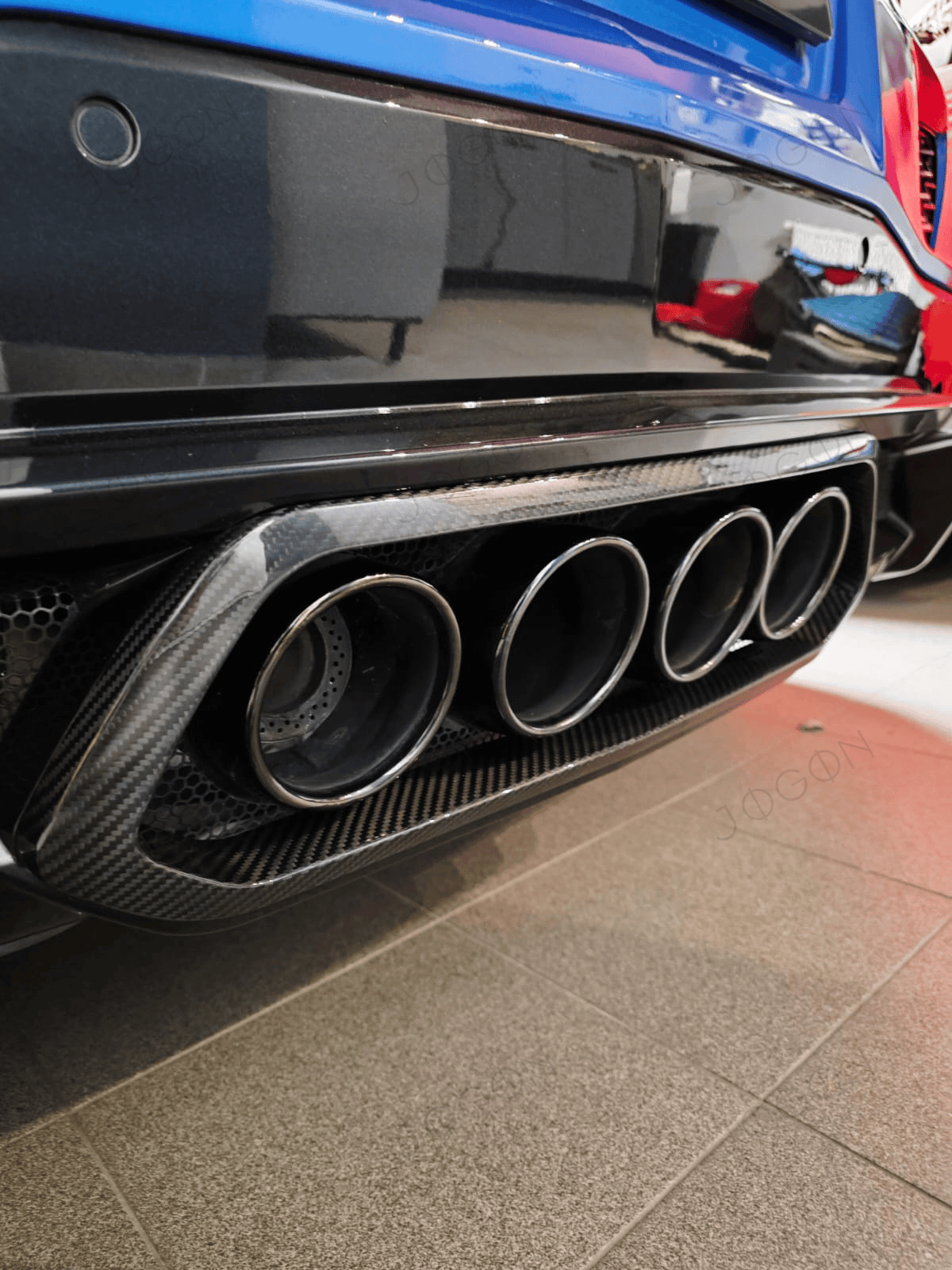 Rear Exhaust Surround Frame Dry Carbon Fiber for Corvette C8 Z06 D1WT0115