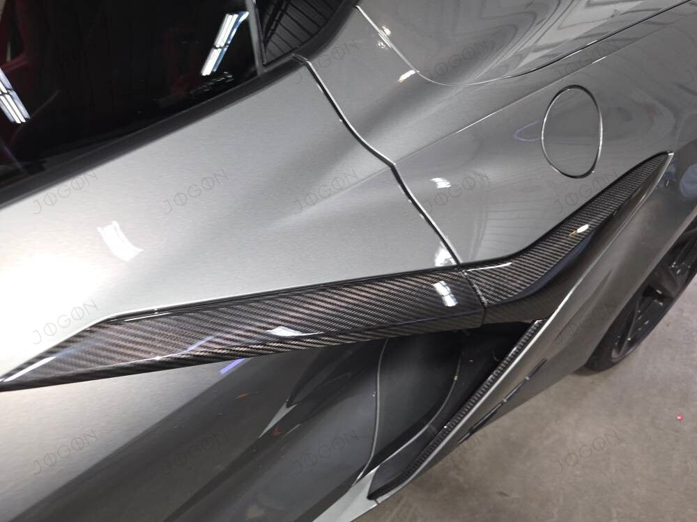 Side Fender Vent Door Garnish Dry Carbon Fiber for Corvette C8 Z06 D1WT0108A1