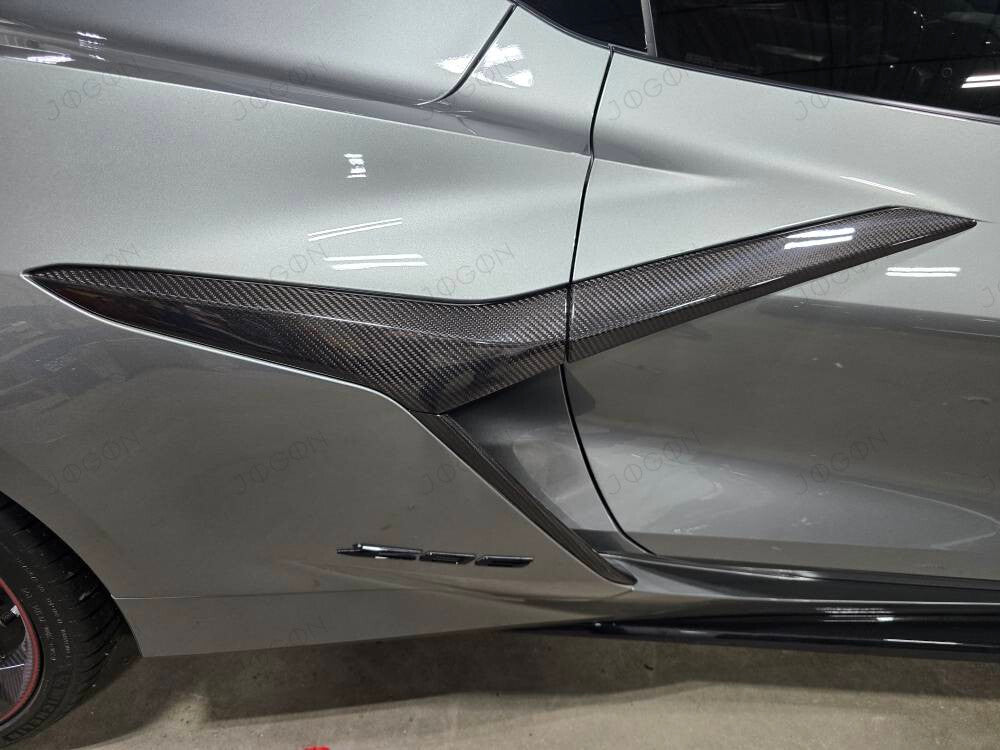 Side Fender Vent Door Garnish Dry Carbon Fiber for Corvette C8 Z06 D1WT0108A1