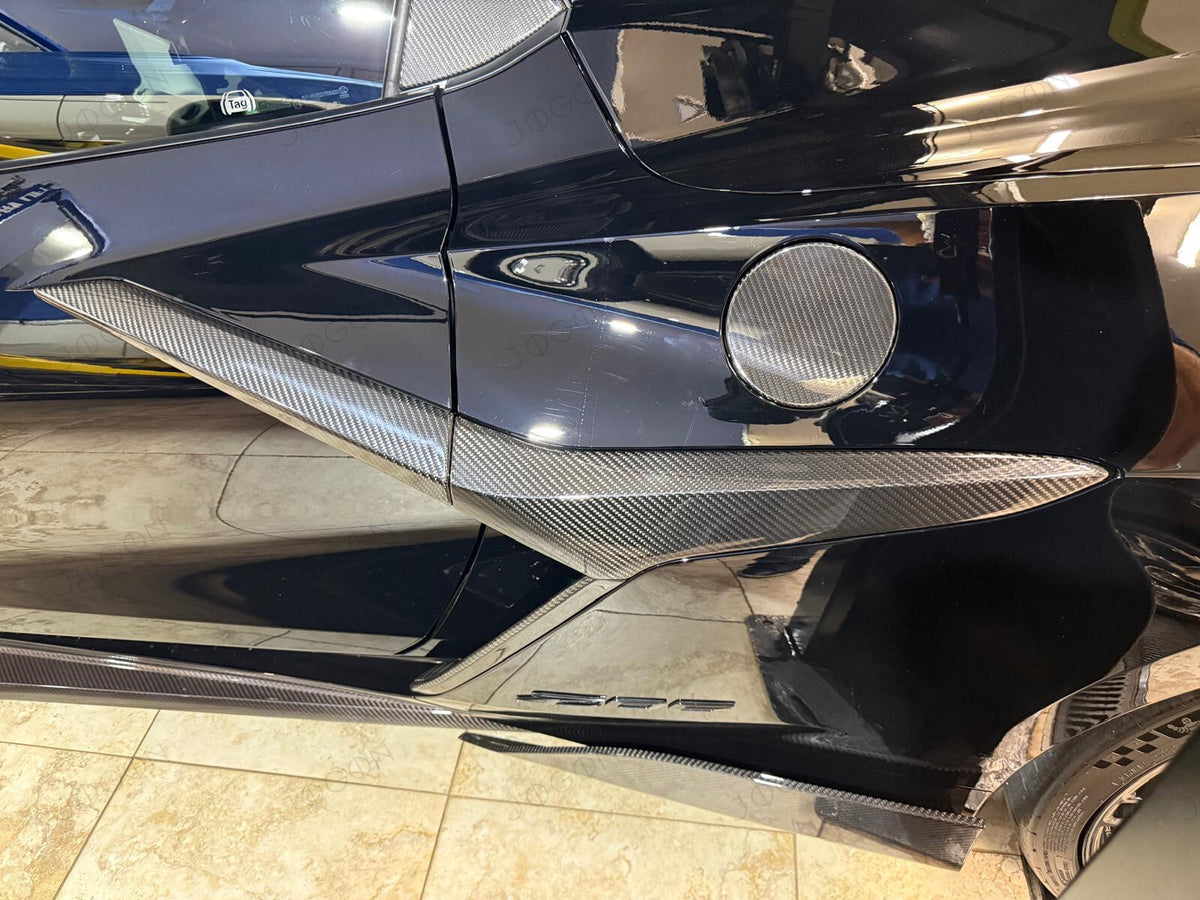 Side Scoop Door Garnish Dry Carbon Fiber for Corvette C8 Z06 E-Ray ZR1 D1WT0108