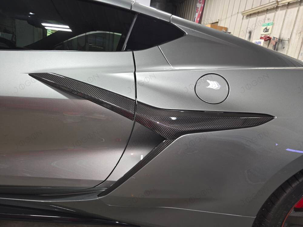 Side Fender Vent Scoop Boomerang Dry Carbon Fiber for Corvette C8 D1WT033